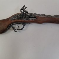 Ретро пистолет, снимка 1 - Антикварни и старинни предмети - 30079834