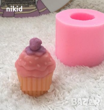 3d цял мъфин кексче с  ягодка силиконов молд форма фондан гипс свещ сапун, снимка 1