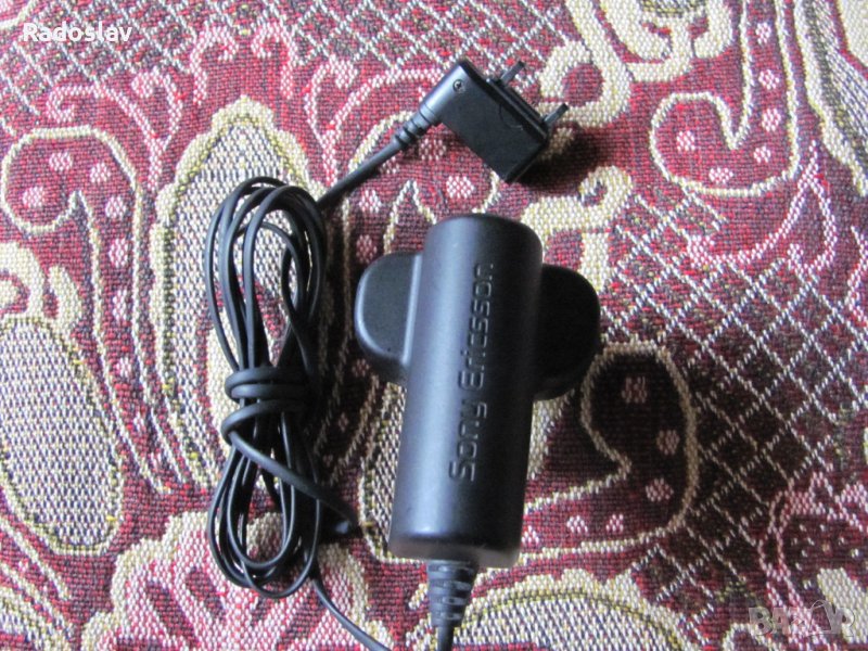 Sony Ericsson зарядно 4,9V 700mA, снимка 1