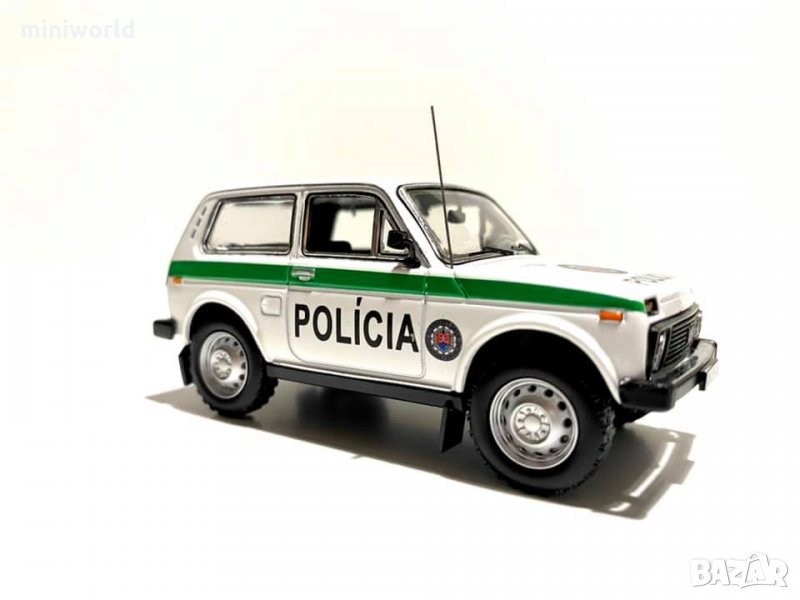 ВАЗ 2121 Lada Niva 4X4 "Policia" полиция Словакия 1993 - мащаб 1:43 на IST Models моделът е нов в PV, снимка 1