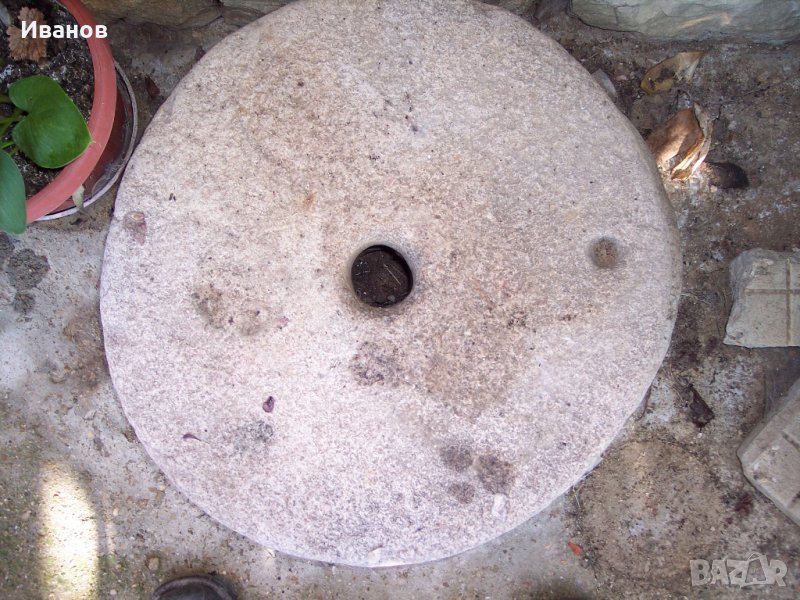 Мелница-ръчна каменна /Ромел/  продавам, снимка 1
