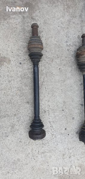 Задна лява дясна полуоска с карета за бмв е39 520 бензин ръчни скорости 1229140, снимка 1