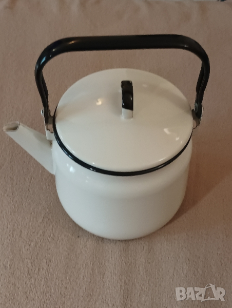 Стар емайлиран чайник,СССР, 3 литра. , снимка 1