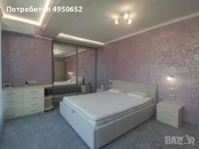 Продаваме Тристаен Апартамент в Центъра, снимка 14 - Апартаменти - 56136474