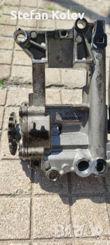 Маслена помпа за BMW E39 525D 163 кс, снимка 2 - Части - 44930575