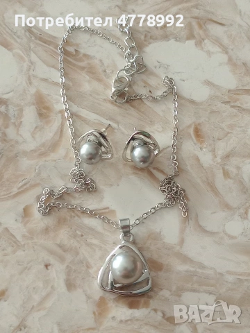 колиета с обеци, снимка 2 - Бижутерийни комплекти - 54037897