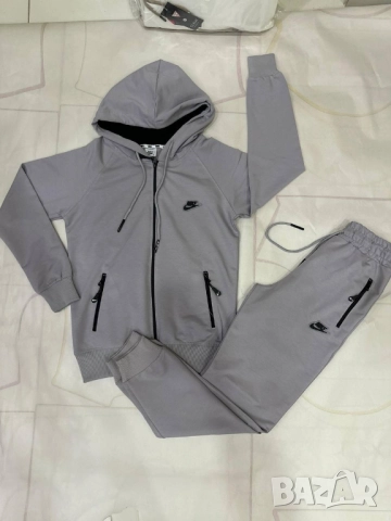 дамски екипи Nike , снимка 5 - Спортни екипи - 52031962