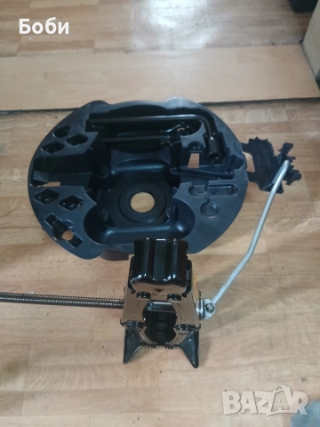 Органайзер с инструменти дачия рено нов, снимка 12 - Аксесоари и консумативи - 52828096