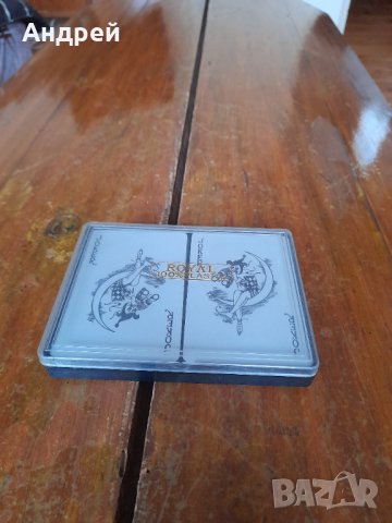 Стари карти за игра Royal