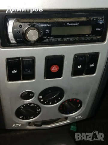 Дачия Логан 1.5 DCI Dacia Logan, снимка 9 - Автомобили и джипове - 56228482