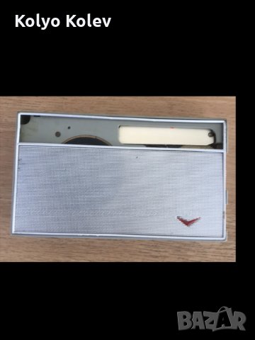 Транзисторен  радиоприемник SOKOL – 2 BAND 7 TRANSISTOR с оригинален калъф, снимка 2 - Колекции - 29634551