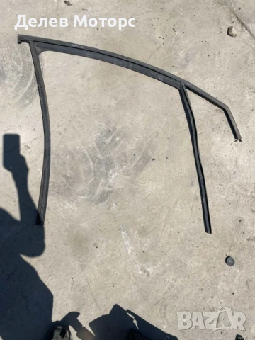 Уплътнение за предна дясна врата за Renault Captur 1.5 DCI, 5sp, 90ph.,engine K9KE628, R2R01, 2018г.