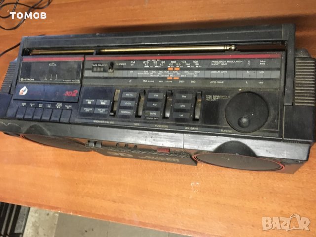 Hitachi 3D super woofer радио касетофон преносим, снимка 2 - Аудиосистеми - 31561124