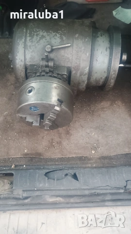 Делителен апарат за фреза Ло, снимка 3 - Стругове - 53917851