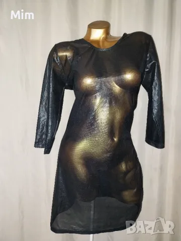  Резервирани М Черна рокля с гол гръб