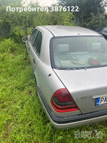 2 Мерцедеса за части ц200 и ц250, снимка 2 - Части - 52395603