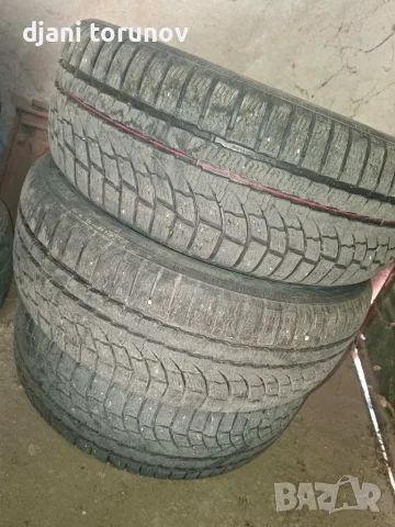 продавам зимни гуми, снимка 2 - Гуми и джанти - 56214326