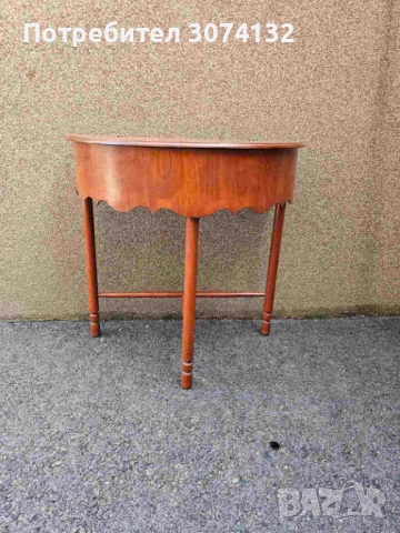 Английска конзола с ракличка