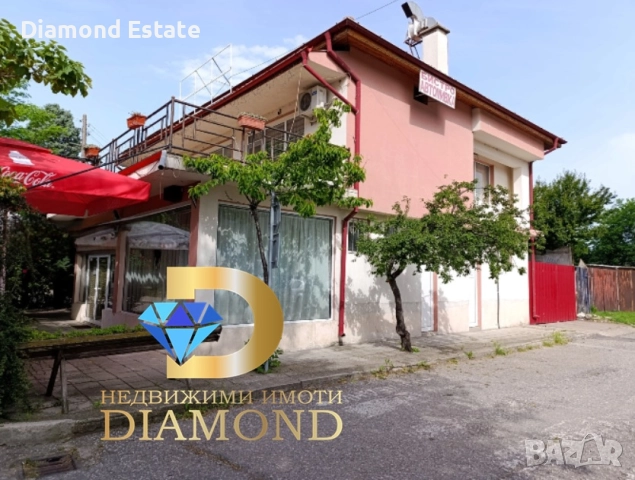 Търговски обект с жилищна част в град Гълъбово