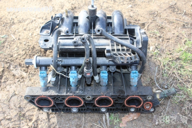 Всмукателен колектор горивна рейка дюзи Фиат Пунто 2 2001 1.2i 60 Fiat Punto 2  2/3врати  0280620013, снимка 2 - Части - 53194106