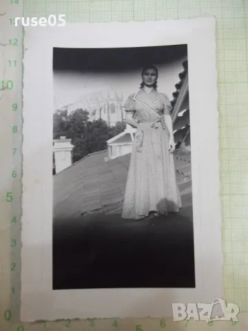 Снимка стара на жена на покрива