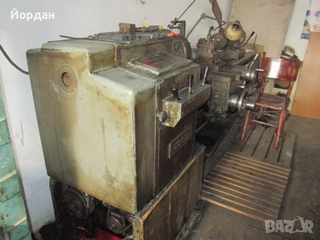 Продавам струг