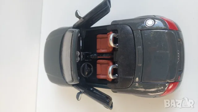 Audi TT ROADSTER Maisto 1/24, снимка 4 - Колекции - 56058658