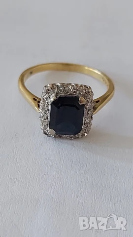 Златен пръстен със сапфир и брилянти