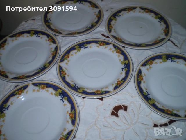 Комплект чаши за кафе Български  порцелен синя ивица златист кант , снимка 2 - Чаши - 51400676