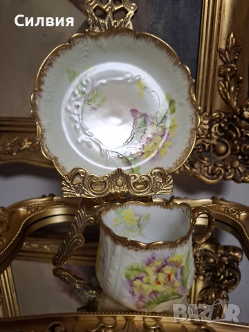 Колекционерска чаша с чинийка , снимка 2 - Други ценни предмети - 53276073