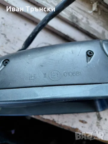 Оригинално ляво шофьорско огледало за Audi A4 B6 / B7 (2000-2008), снимка 2 - Части - 55926132