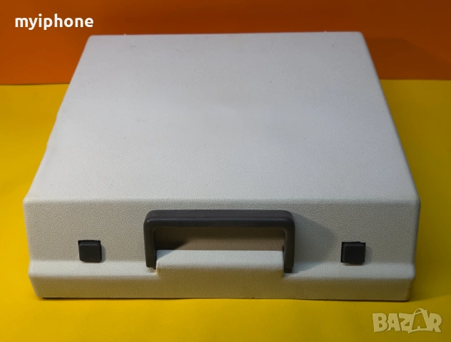 Пишеща Машина Olympia Traveller Клавиатура КирилицаТоп Състояние Обслужена , снимка 7 - Антикварни и старинни предмети - 53204515