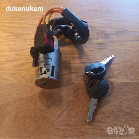 Контактен ключ (патрон) с блокировка на волана 4162P0 + 2 ключа, Peugeot, Citroën, снимка 7 - Аксесоари и консумативи - 53083873