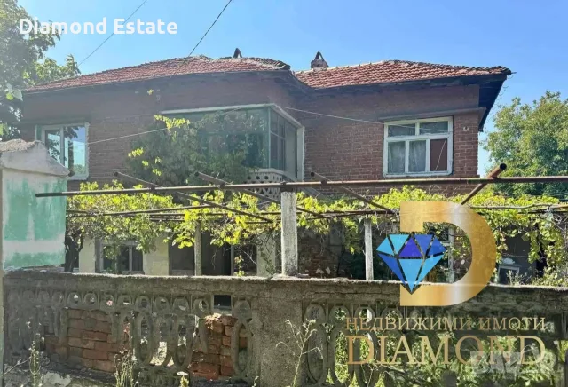Двуетажна къща в село Долно Белево, общ. Димитровград