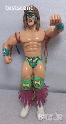 Екшън фигура WWE The Ultimate Warrior Legends Classic Superstars WWF figure играчка 2003, снимка 2 - Колекции - 48827868