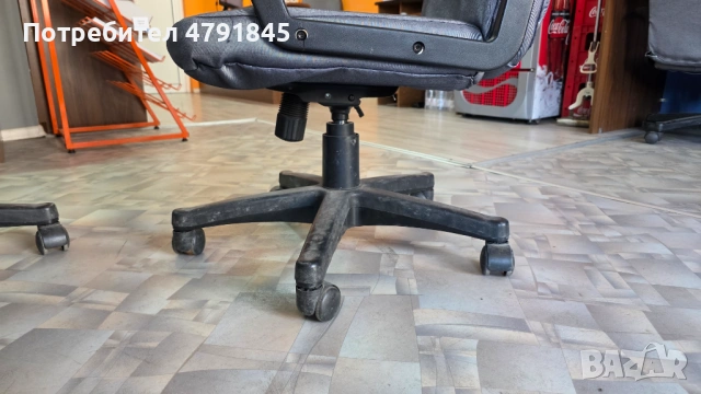 Продавам офис столове – удобни и запазени!, снимка 2 - Столове - 54142968