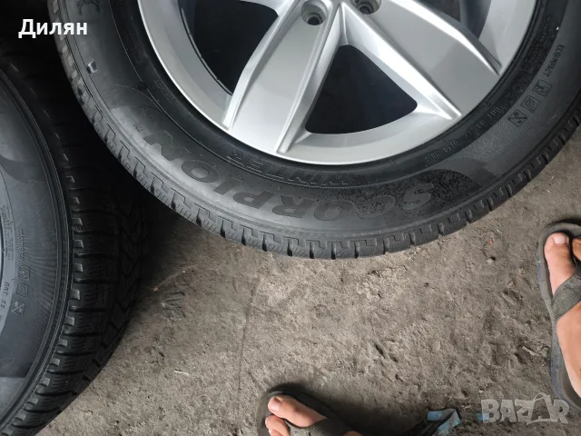 Зимни гуми 215 65 17, снимка 4 - Гуми и джанти - 55852047