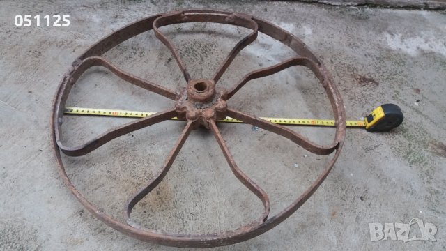 масивно ковано възрожденско колело от двуколка, каруца, снимка 12 - Антикварни и старинни предмети - 39350421