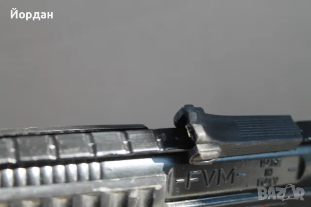 Италиански въздушен пистолет ''Umarex Comander'', снимка 8 - Въздушно оръжие - 47498008