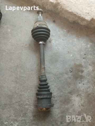 полуоска,каре 1.6 105 коня Seat Toledo Leon Golf 4 Сеат Толедо Леон Голф 4 , снимка 2 - Части - 50651760