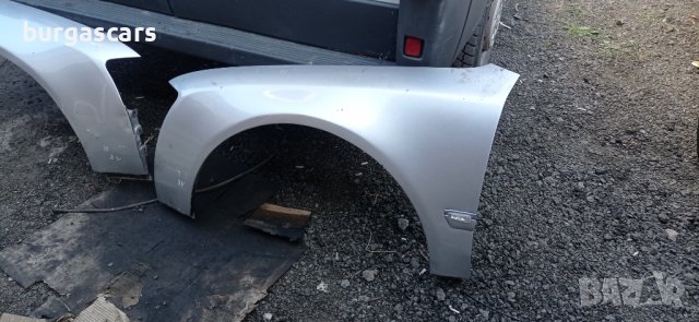 Кланици предни Audi A8 D3 - 220лв, снимка 2 - Части - 36913270