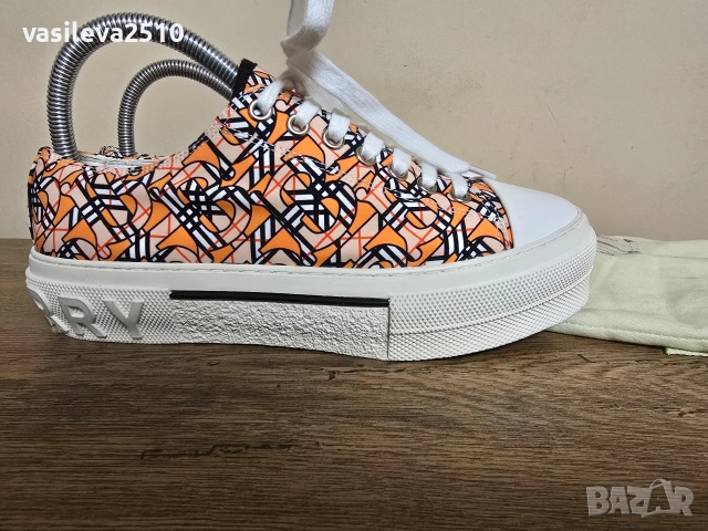 Burberry страхотни дамски сникърси кецове , снимка 7 - Кецове - 53893028