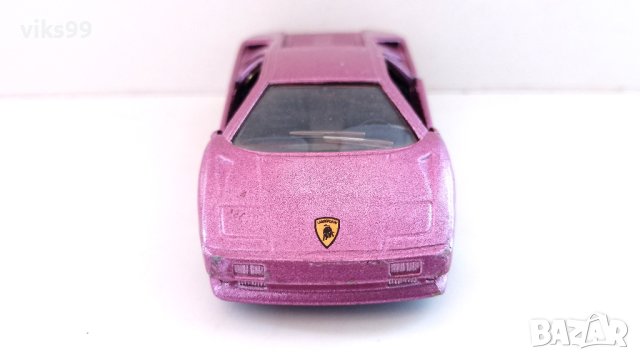 Lamborghini Diablo Maisto 1:40, снимка 6 - Колекции - 42018299