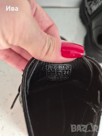 Детски лачени боти H&M 26 номер, снимка 5 - Детски обувки - 54298510