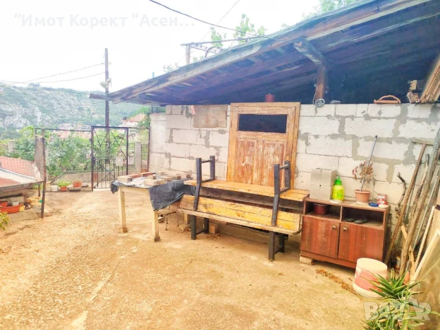 Имот Корект продава Етаж от къща, кв. Метоха, гр. Асеновград, снимка 11 - Етаж от къща - 51410562