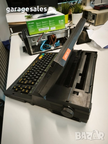 Рядък японски компютър Toshiba, снимка 6 - Антикварни и старинни предмети - 52776858