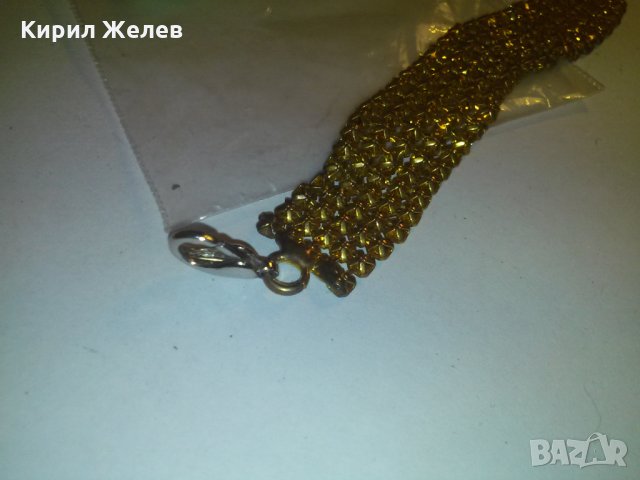 НЕЖНА ПОЗЛАТЕНА ПЛЕТЕНА ГРИВНА 7267, снимка 3 - Гривни - 29815069