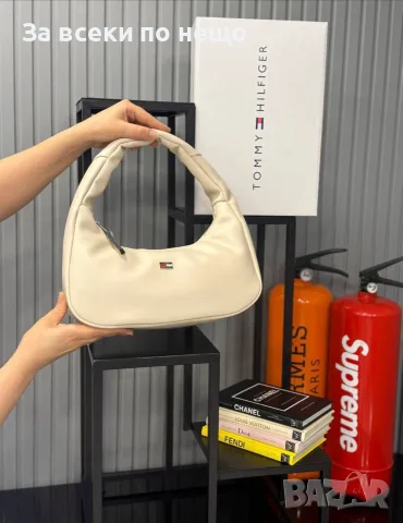 Tommy Hilfiger Модерна Дамска Малка Чанта Тип Хобо Томи Хилфигер - Различни Цветове Код SEM-824, снимка 5 - Чанти - 56130254