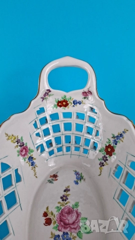 Ажурна фруктиера с релефни цветя - Sandizell, Dresden, 60-те г., снимка 4 - Други - 52991614