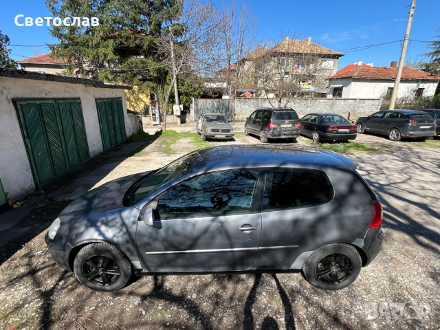 Golf 5 1.6i 2005, снимка 4 - Автомобили и джипове - 54110130